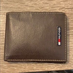 Mens Tommy Hilfiger wallet